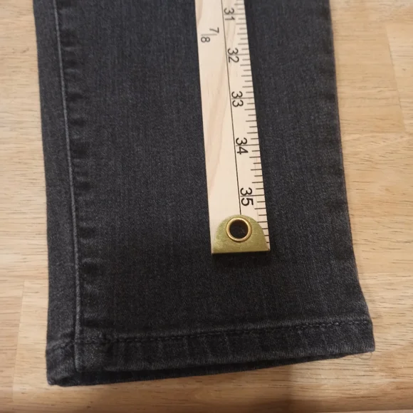 Women's Plus Size High-Rise Boyfriend Jeans - Universal Thread Black Wash 8 - Picture 11 of 16